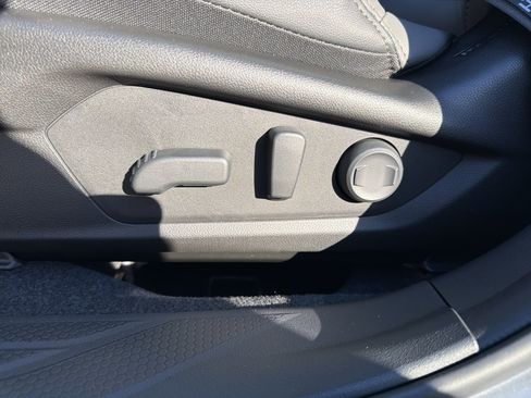 New 2026 Subaru Outback Limited image 12