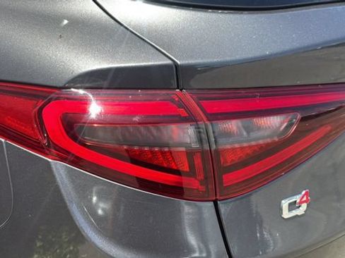 Used 2023 Alfa Romeo Stelvio Ti AWD/4WD image 32