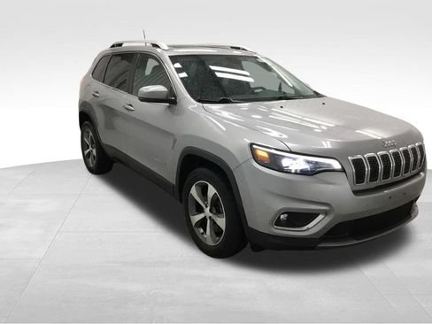 Used 2019 Jeep Cherokee Limited AWD/4WD image 4