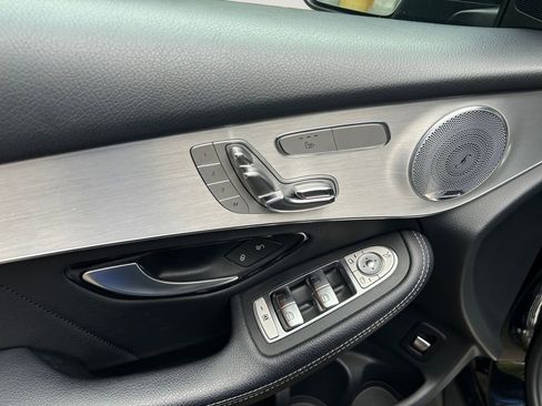 Used 2019 Mercedes-Benz GLC 300 4MATIC image 21