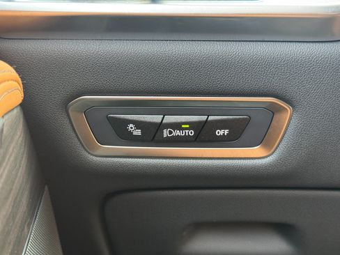Used 2024 BMW X7 xDrive40i AWD/4WD image 19