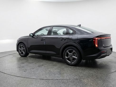 Used 2025 Kia K4 FWD image 6