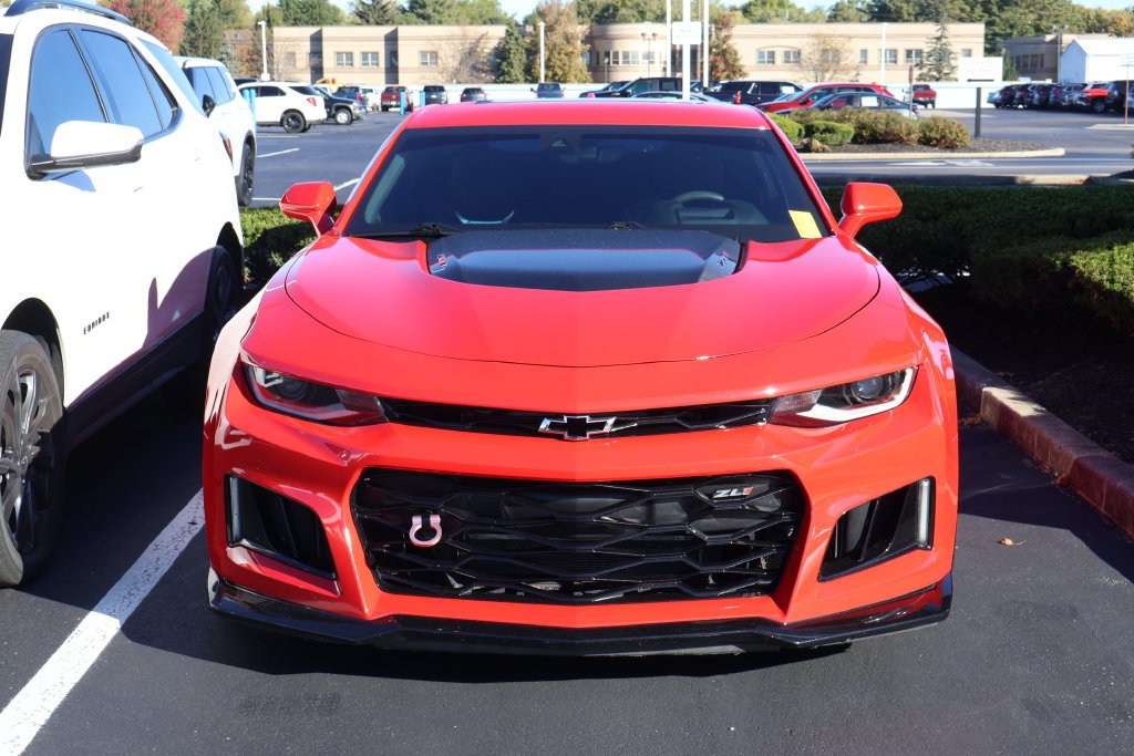 Used 2020 Chevrolet Camaro ZL1 RWD image 2