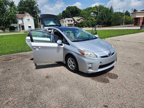 Used 2010 Toyota Prius One FWD image 11