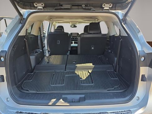 Used 2020 Toyota Highlander Limited image 25