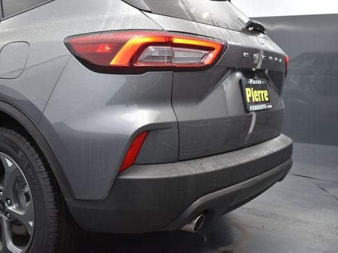Used 2025 Ford Escape ST-Line FWD image 25