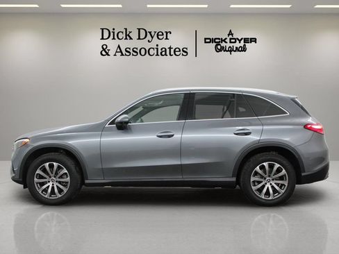 Used 2023 Mercedes-Benz GLC 300 image 15