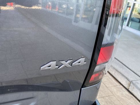 New 2026 Nissan Frontier SV AWD/4WD image 9