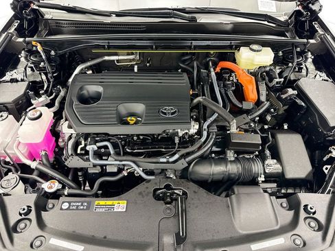 Used 2025 Toyota Crown Signia AWD/4WD image 28
