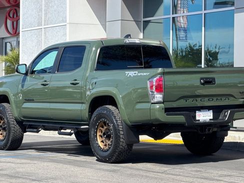 Used 2021 Toyota Tacoma TRD Sport w/ Technology Package image 7