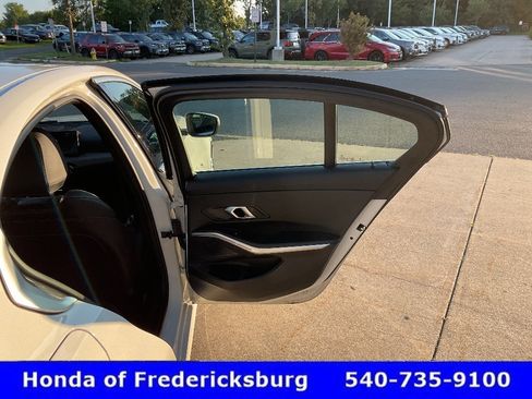 Used 2026 BMW 330i xDrive Sedan AWD/4WD image 18
