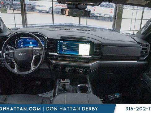 Used 2023 Chevrolet Silverado 1500 RST AWD/4WD image 4