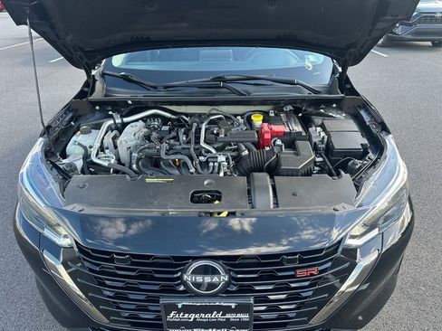 Used 2025 Nissan Sentra SR FWD image 10