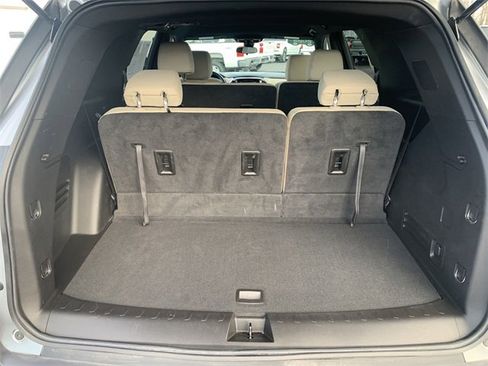 Certified 2023 Chevrolet Traverse LS image 25