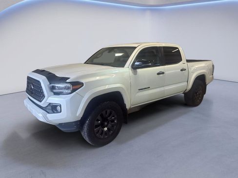 Used 2021 Toyota Tacoma Limited w/ Nightshade Package image 3