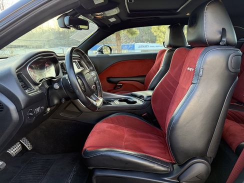 Used 2016 Dodge Challenger SRT Hellcat image 34