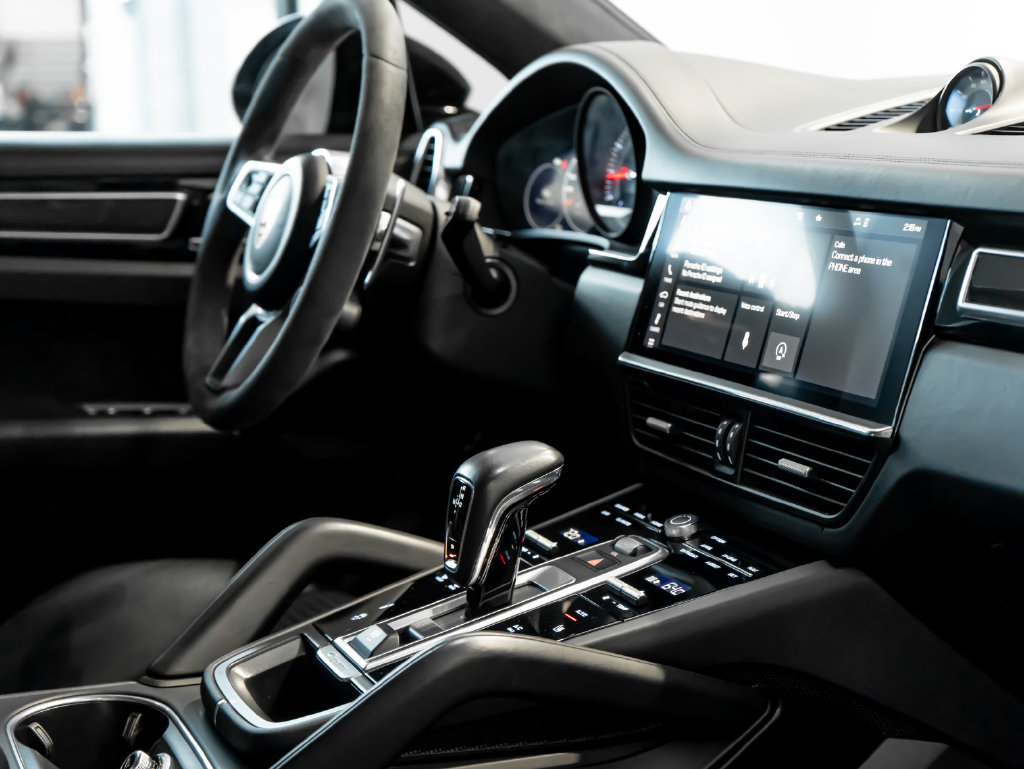 Certified 2021 Porsche Cayenne GTS AWD/4WD image 32