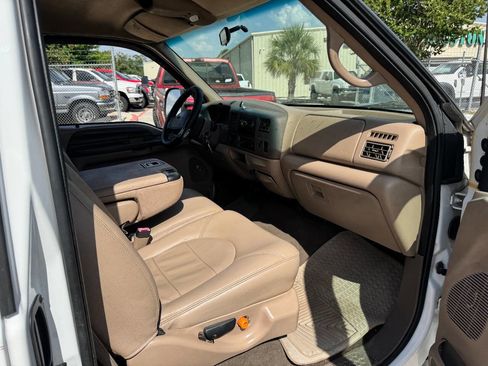 Used 1999 Ford F250 Lariat image 4