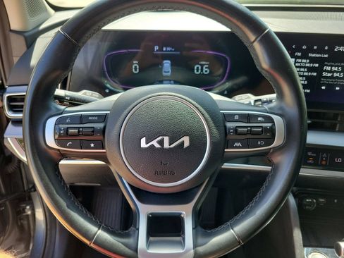 Used 2024 Kia Sportage EX FWD image 17