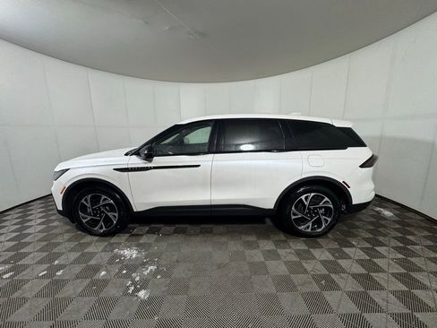 New 2025 Lincoln Nautilus Premier w/ Equipment Group 102A image 2