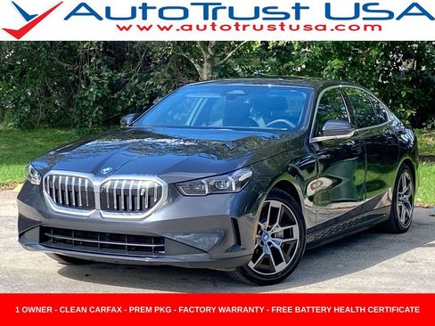 Used 2025 BMW i5 eDrive40i w/ Premium Package image 1