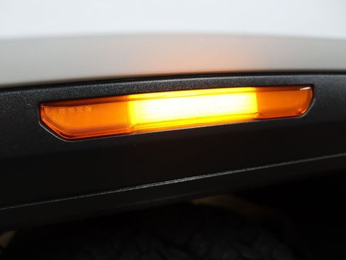 Used 2020 GMC Sierra 2500 AT4 w/ AT4 Premium Package image 13