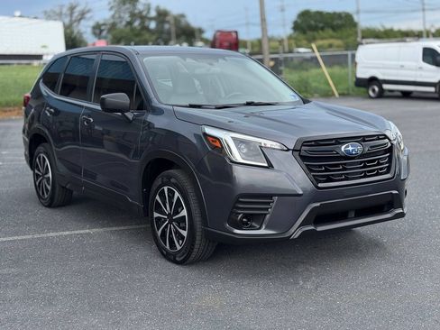 Used 2022 Subaru Forester AWD/4WD image 3