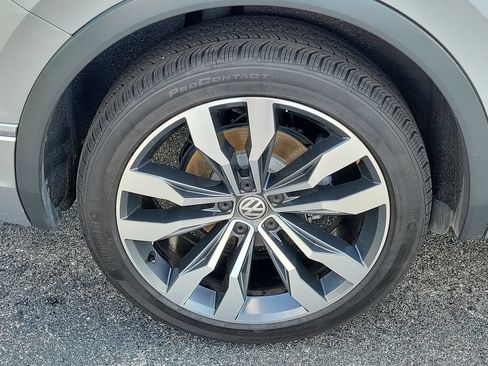 Used 2020 Volkswagen Tiguan SEL Premium R-Line w/ 3rd Row Seat Package AWD/4WD image 8