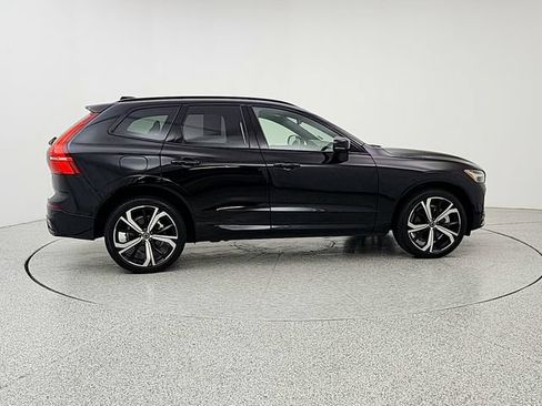 Used 2024 Volvo XC60 T8 Ultimate w/ Protection Package Premier AWD/4WD image 4