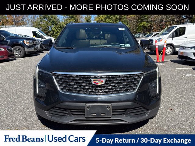 Used 2024 Cadillac XT4 Luxury w/ Cold Weather Package AWD/4WD image 2