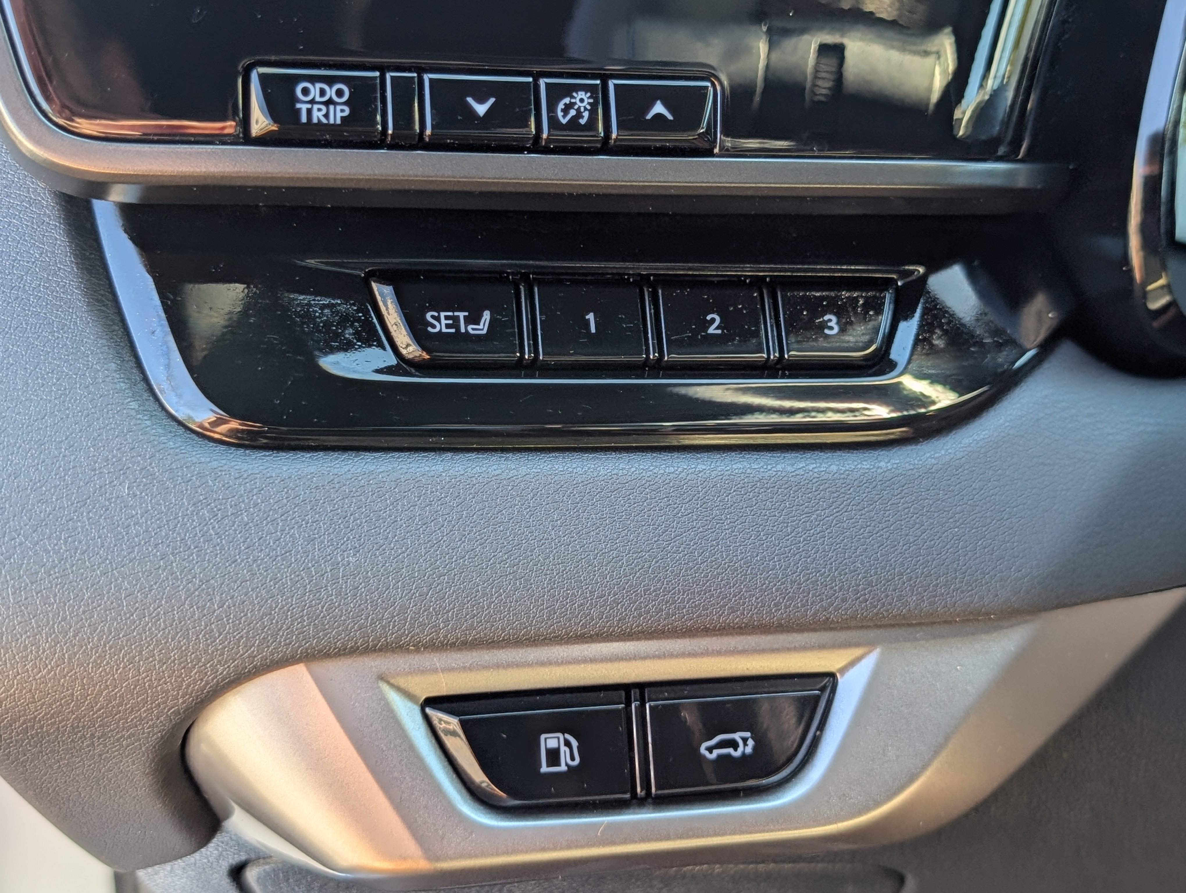 Used 2024 Lexus RX 350 Premium w/ Cold Area Package AWD/4WD image 22