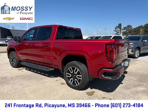 Used 2025 GMC Sierra 1500 AT4 w/ AT4 Premium Package image 4