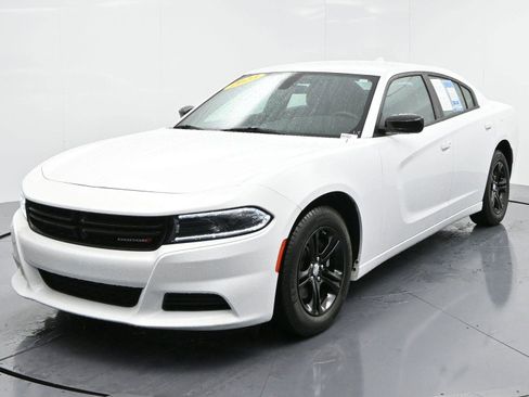 Used 2023 Dodge Charger SXT w/ Cold Weather Package image 3