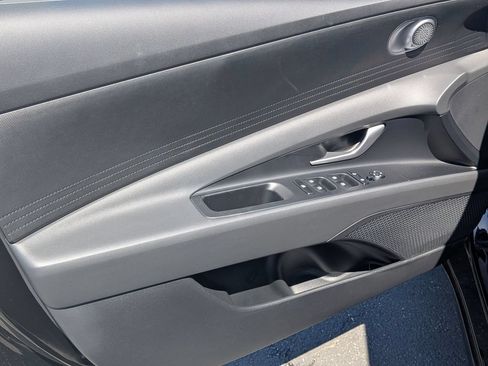 New 2026 Hyundai Elantra SE FWD image 13