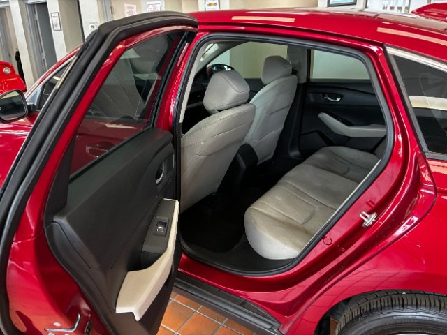 Used 2024 Honda Accord EX image 21