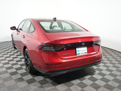 Certified 2025 Honda Accord SE image 7