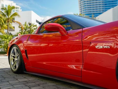 Used 2008 Chevrolet Corvette Z06 w/ Preferred Equipment Group image 37