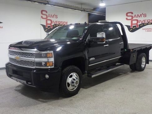 Used 2019 Chevrolet Silverado 3500 High Country w/ Duramax Plus Package image 1