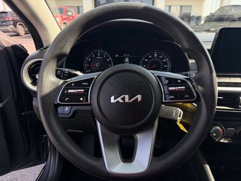 Used 2022 Kia Forte LXS FWD image 20