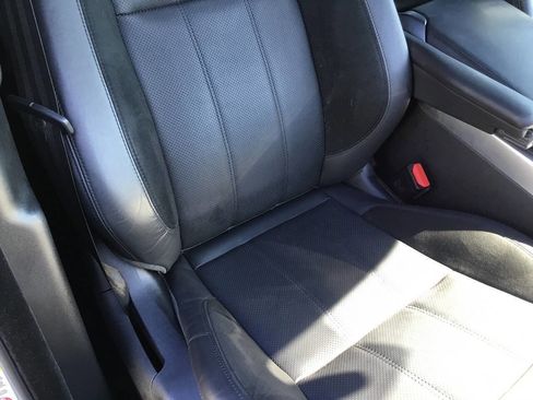 Used 2019 Land Rover Range Rover Sport HST image 32