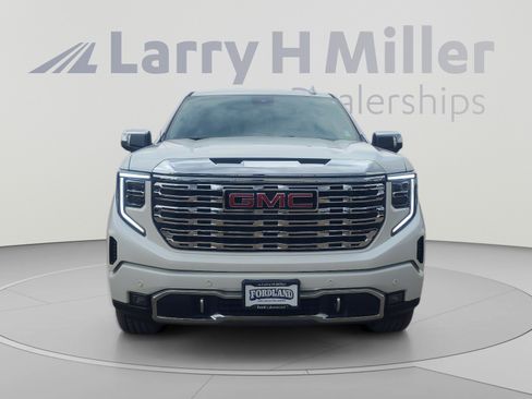 Used 2024 GMC Sierra 1500 Denali w/ Denali Reserve Package AWD/4WD image 8