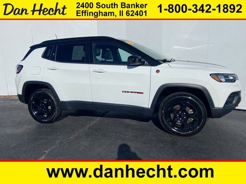 Used 2023 Jeep Compass Trailhawk image 1