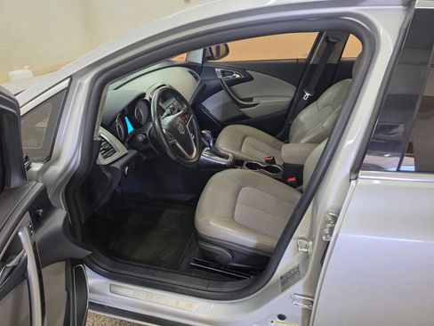 Used 2015 Buick Verano FWD image 7