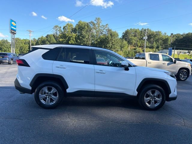 Used 2025 Toyota RAV4 XLE FWD image 8