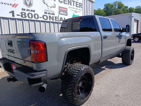 Used 2015 GMC Sierra 2500 Denali w/ Duramax Plus Package AWD/4WD image 3
