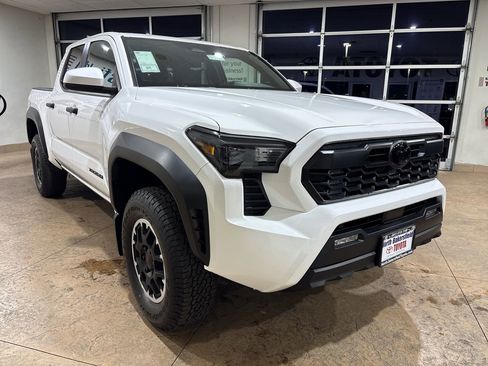 New 2026 Toyota Tacoma TRD Off-Road image 4