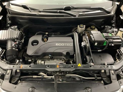 Used 2018 Chevrolet Equinox Premier image 21