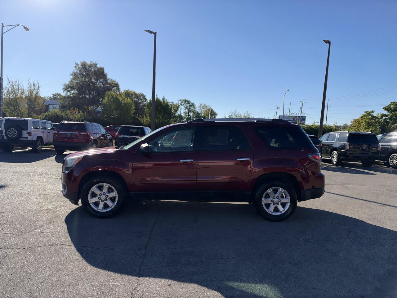 Used 2015 GMC Acadia SLE FWD image 6