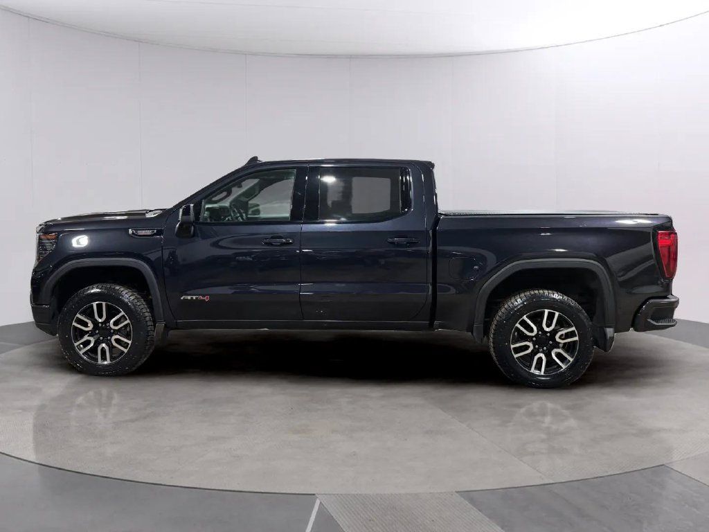 Used 2022 GMC Sierra 1500 AT4 w/ AT4 Preferred Package AWD/4WD image 6