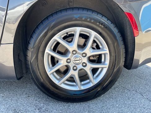 Used 2022 Chrysler Pacifica Touring-L FWD image 53